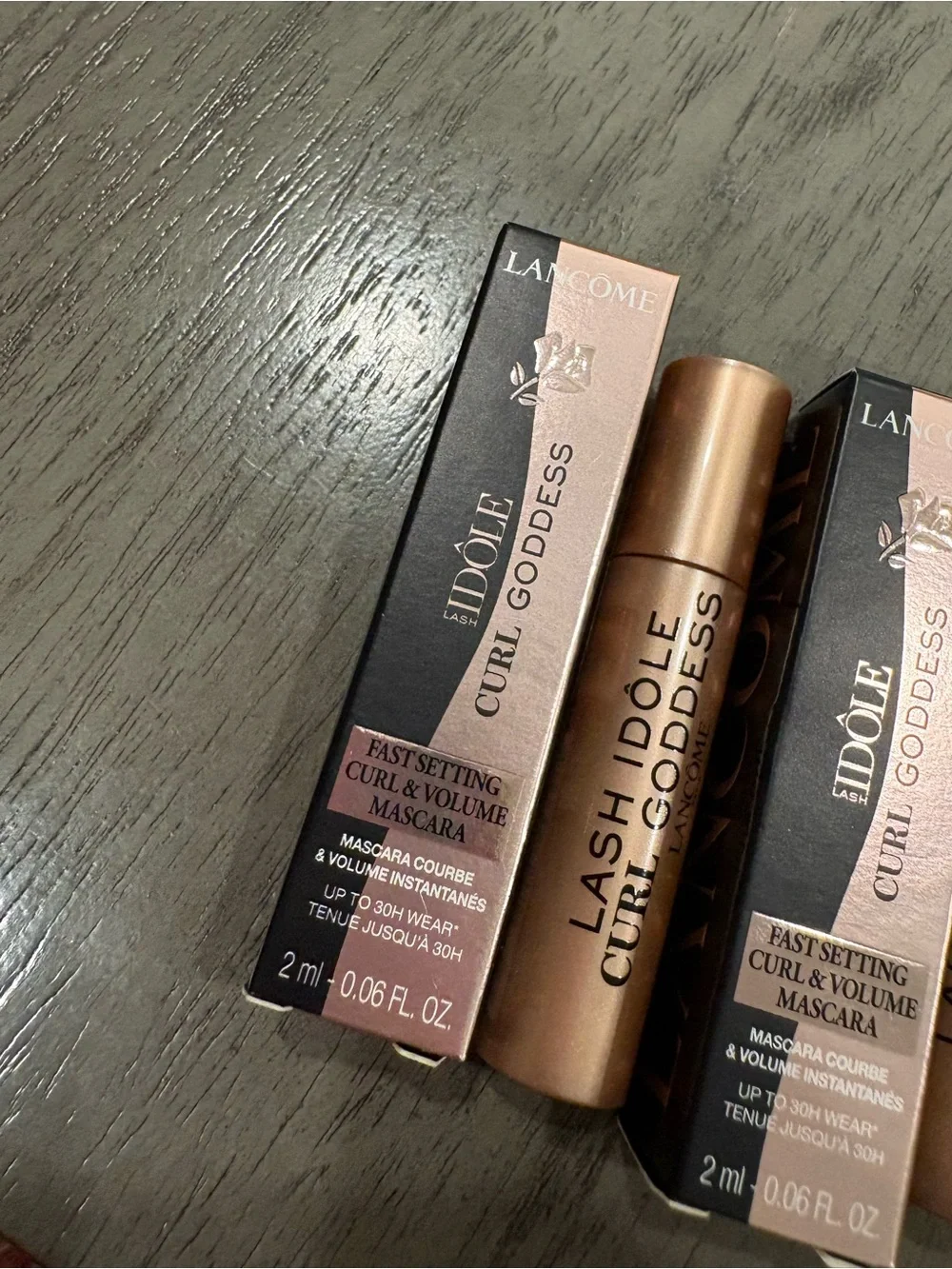 * New bundle of 2- Lancôme Lash Idôle Curl Goddess Mascara - Divine Black sample
